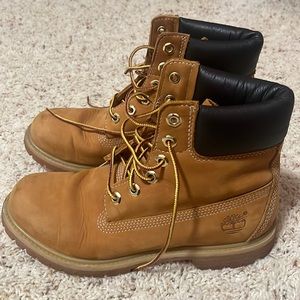 Timberline Boots Women’s 8.5